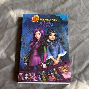 Disney Descendants Wicked World Book - Purple and Blue